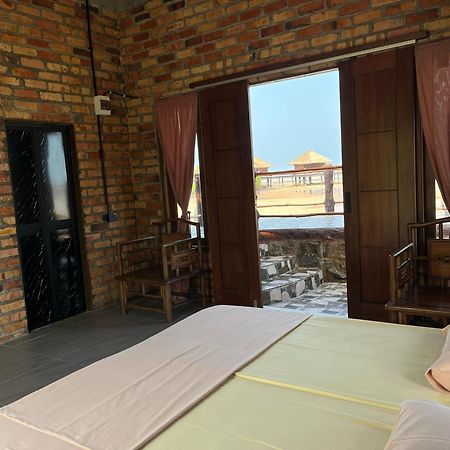 Loola Adventure Resort Teluk Bakau Exterior photo