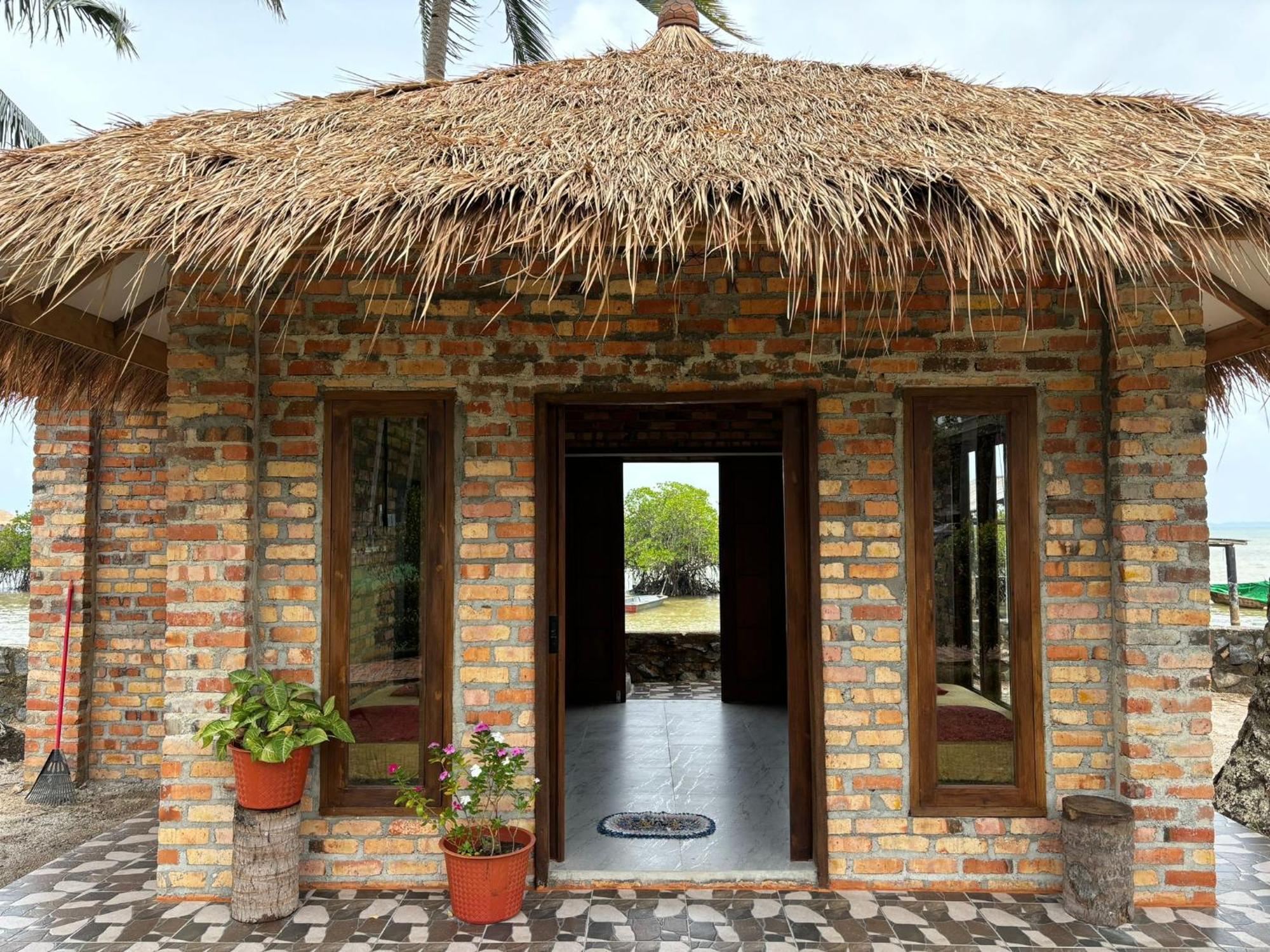 Loola Adventure Resort Teluk Bakau Room photo